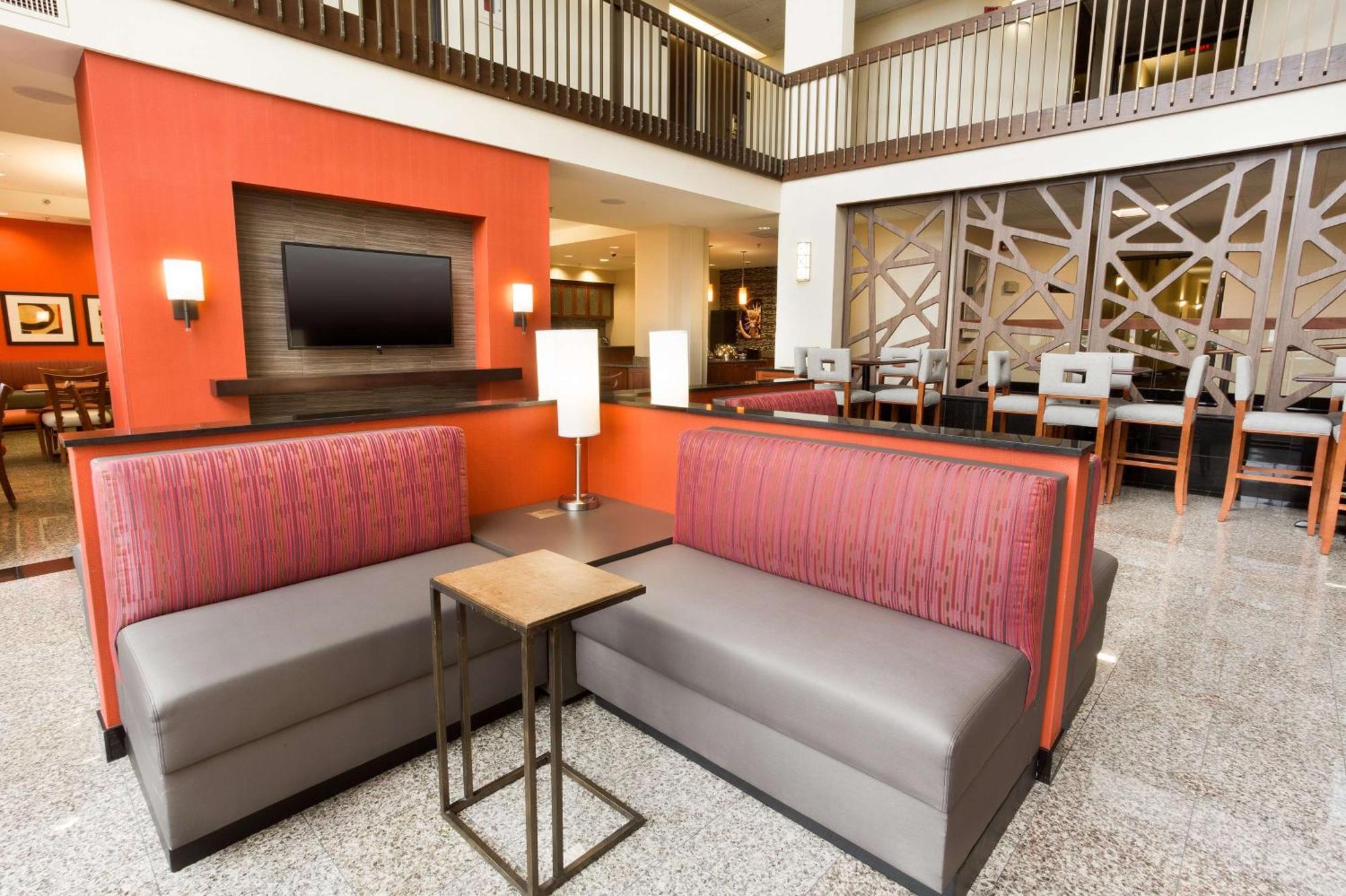 Drury Inn & Suites St. Louis Airport Edmundson Exterior photo